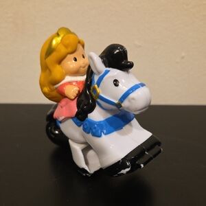 Little People Disney Princess Aurora Klip Klop Horse